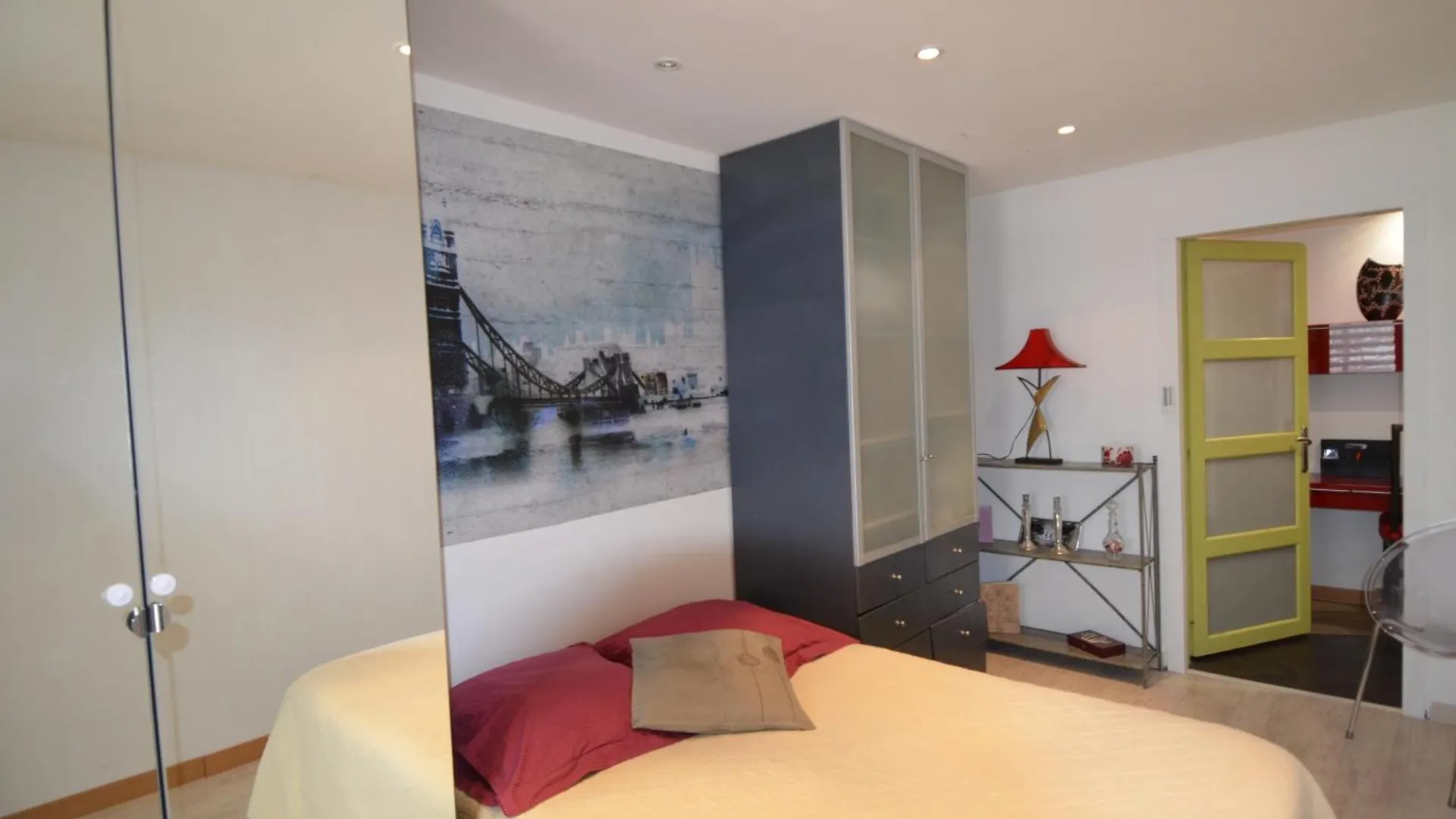 Appartement 6 personnes avec Terrasse et Jacuzzi plein cœur centre-ville quartier du Port de Nice