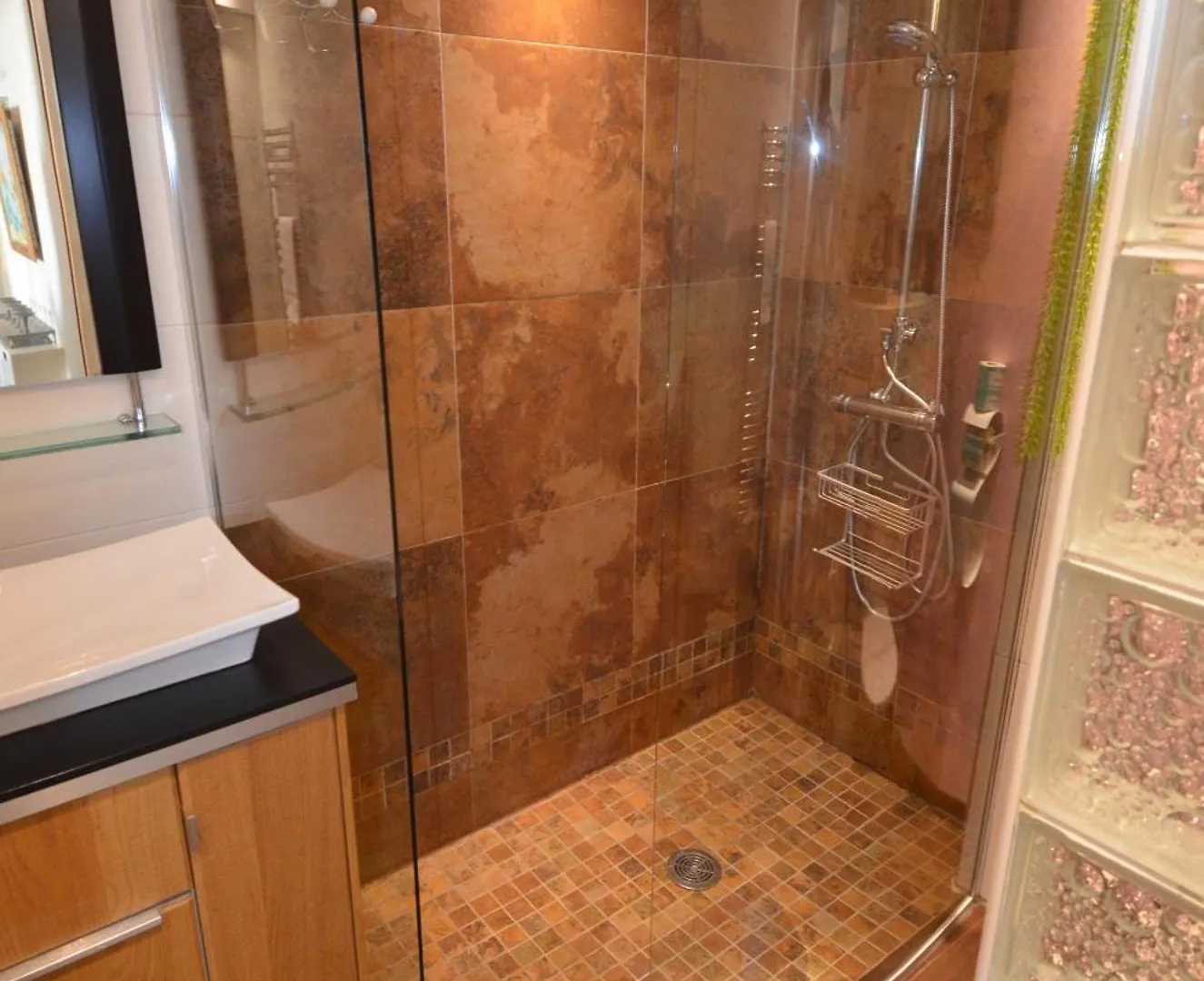 Apartment Siena - Appartement 6 Personnes Avec Terrasse Et Jacuzzi Plein Coeur Centre-Ville Quartier Du Port De Nice