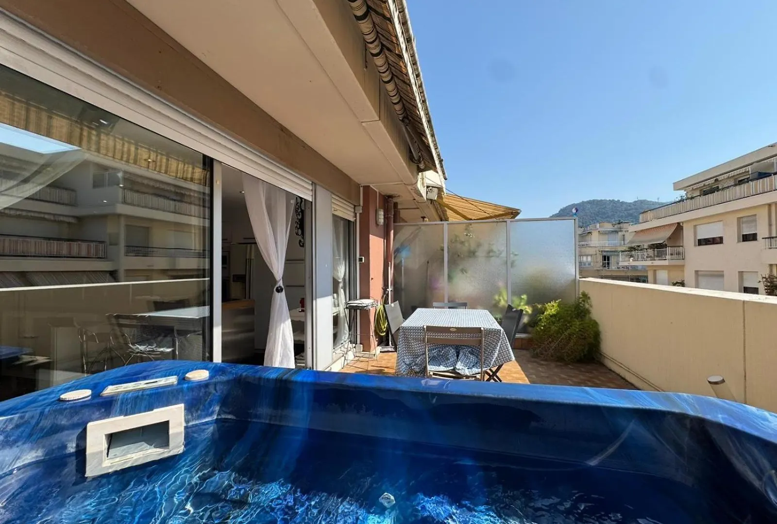 Siena - Appartement 6 Personnes Avec Terrasse Et Jacuzzi Plein Coeur Centre-Ville Quartier Du Port De Nice